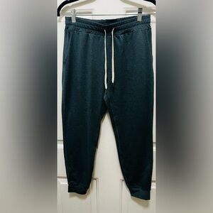 Vuori Performance Joggers Pants Size S